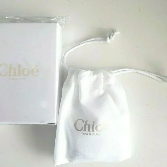 New! Cute Aesthetic CHLOE Love Story Heart Shape Long Pendant Necklace Gold Tone - Picture 6 of 6